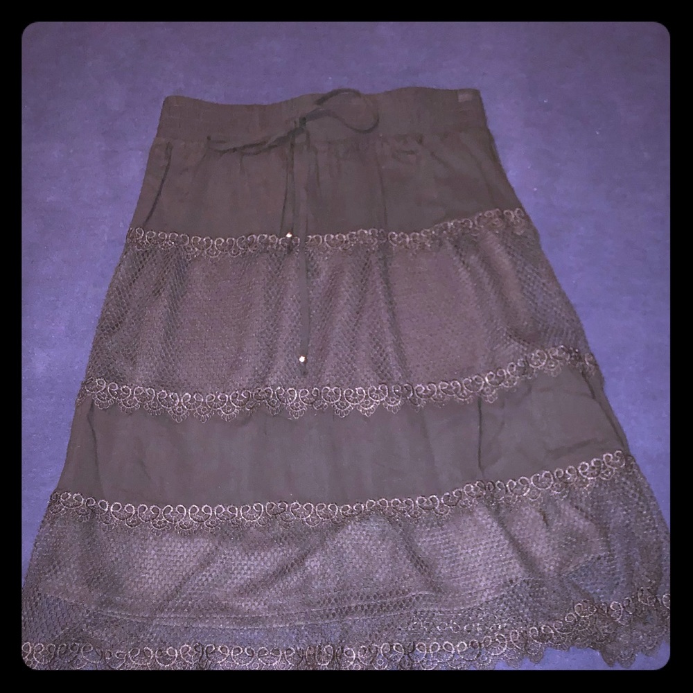 NWOT Fun, flowy black lace midi skirt